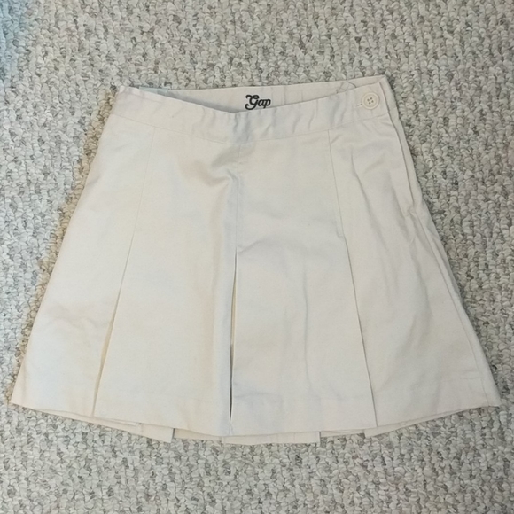 GAP Other - Girls GAP pleated khaki uniform skirt with shorts